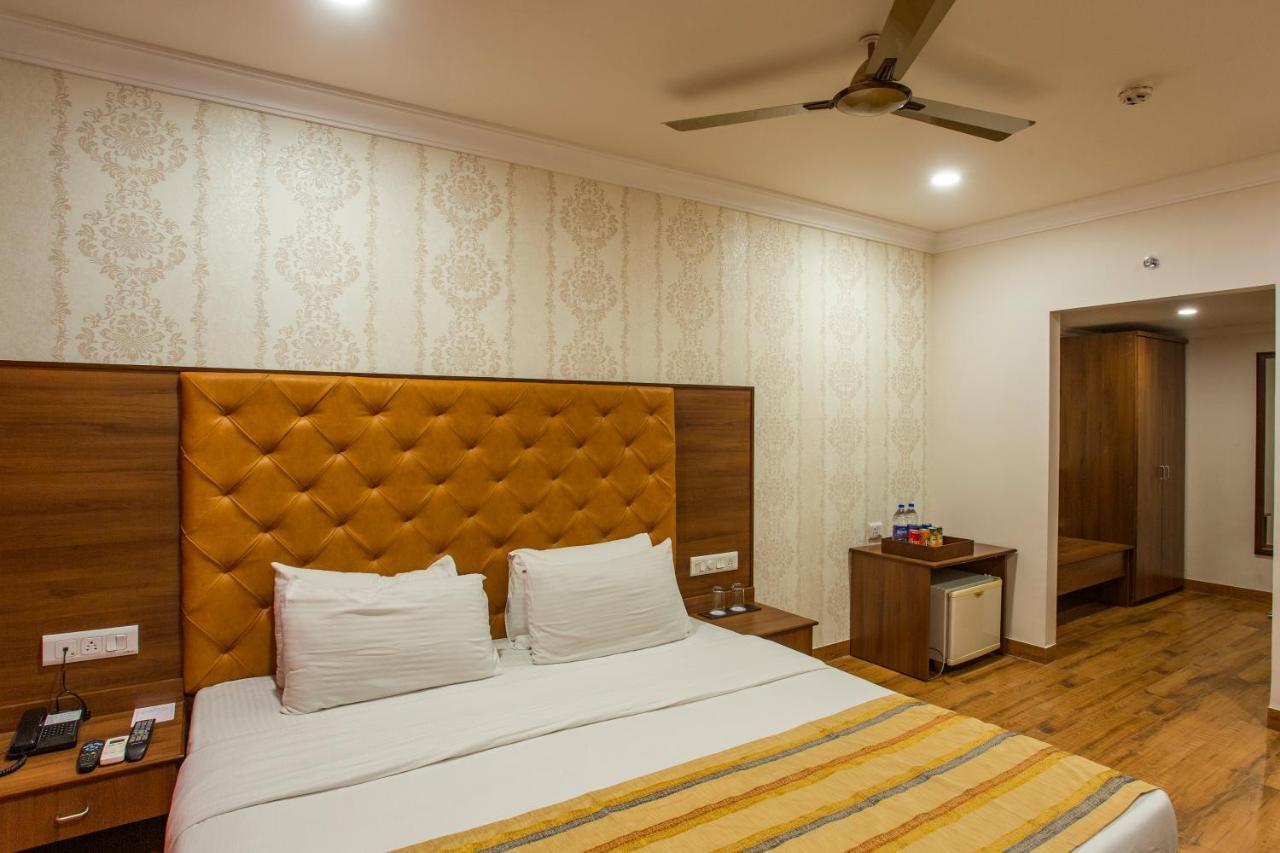 The Grand Regency Hotel Rajkot Ngoại thất bức ảnh