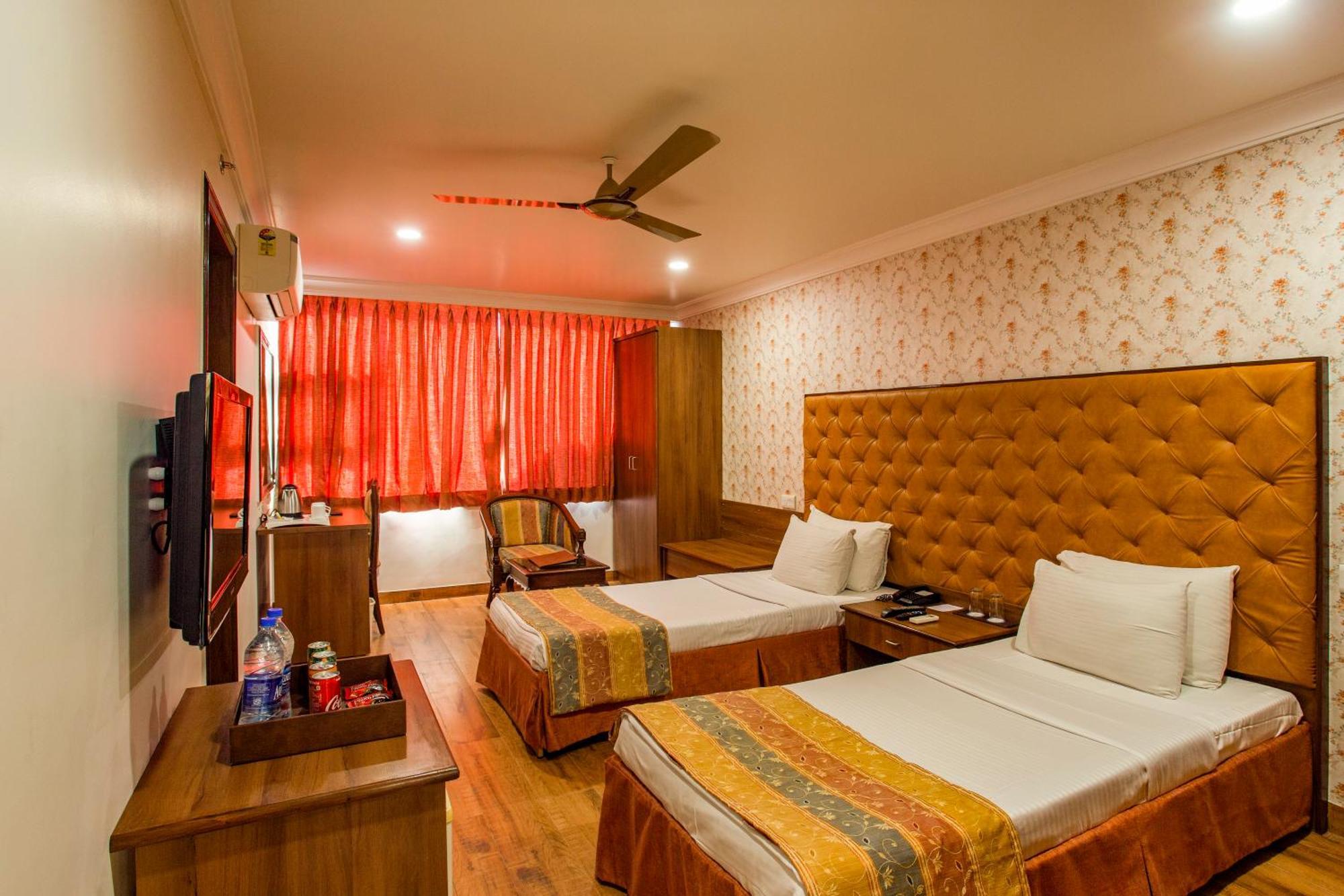 The Grand Regency Hotel Rajkot Ngoại thất bức ảnh