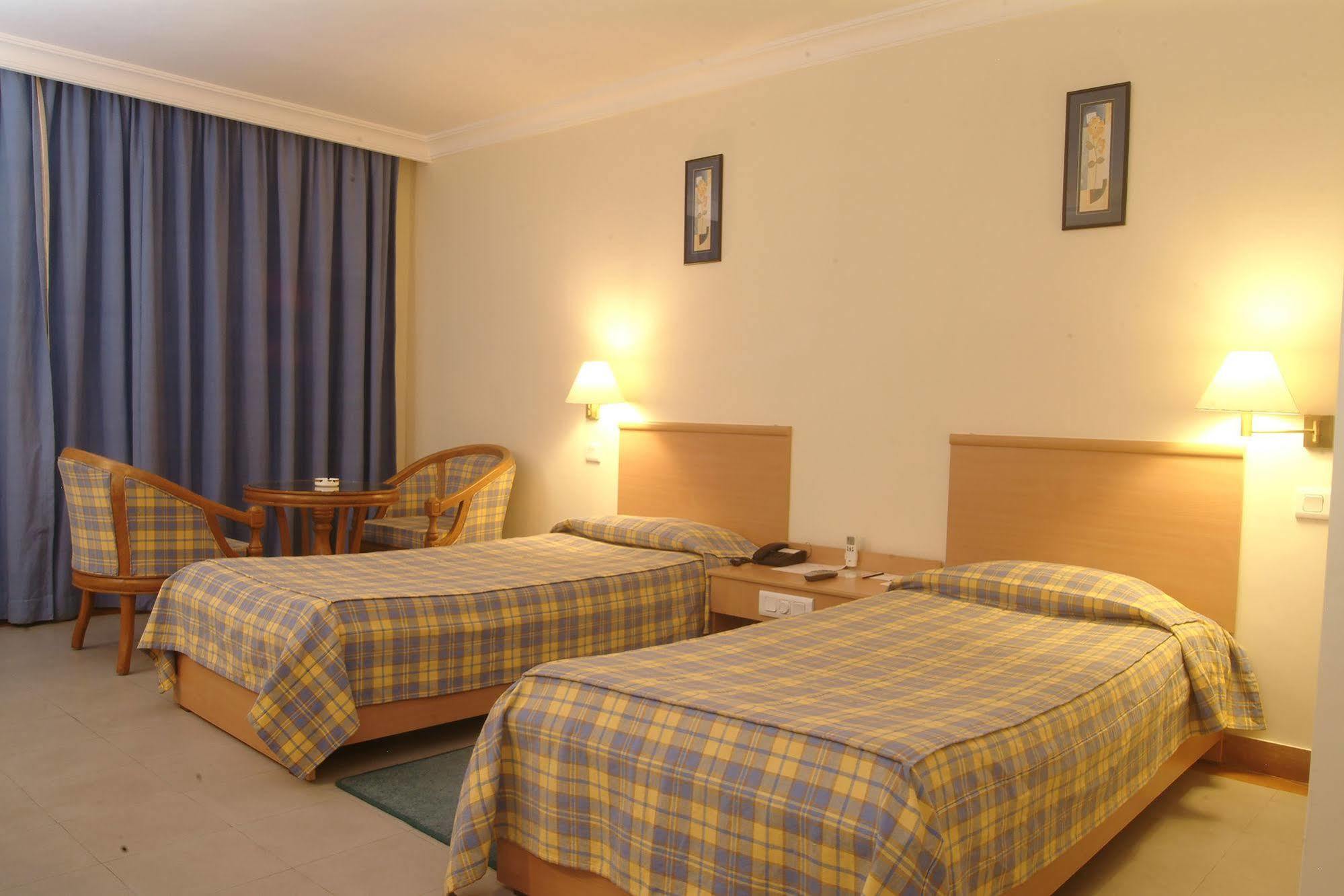 The Grand Regency Hotel Rajkot Ngoại thất bức ảnh