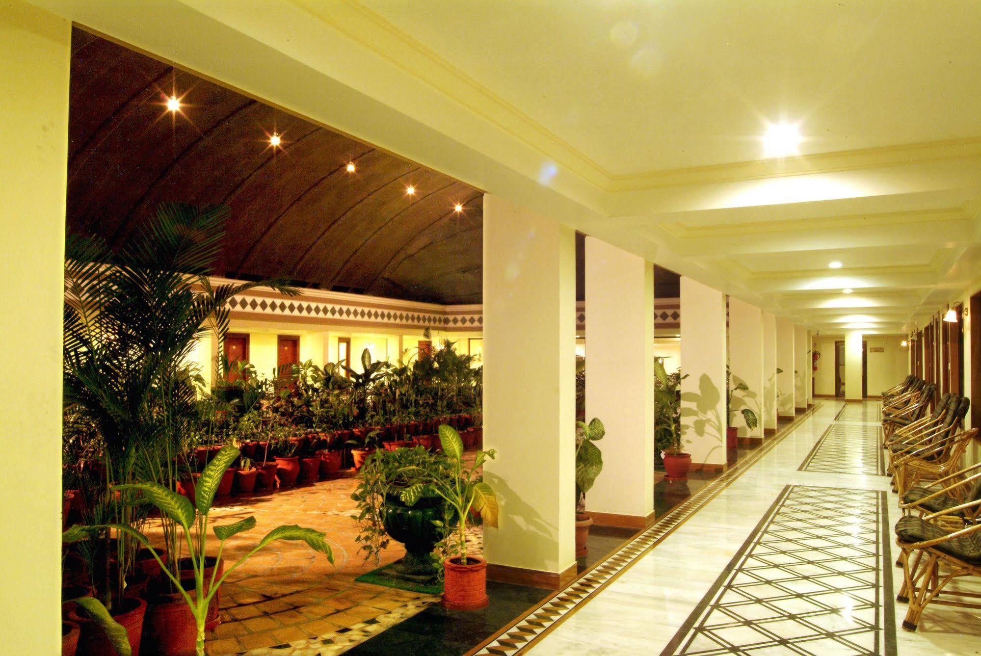 The Grand Regency Hotel Rajkot Ngoại thất bức ảnh