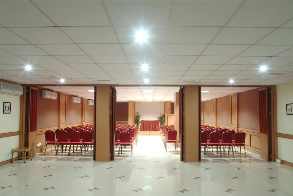 The Grand Regency Hotel Rajkot Ngoại thất bức ảnh